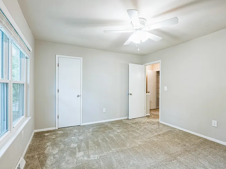 1559 Highland Ave #3 — Photo 15