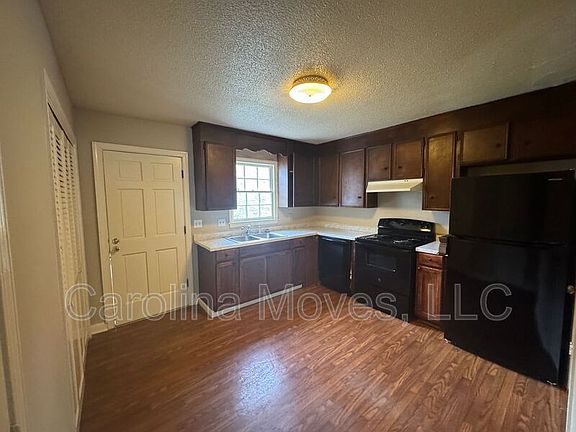 4th image of 172 Pine Creek Court Ext