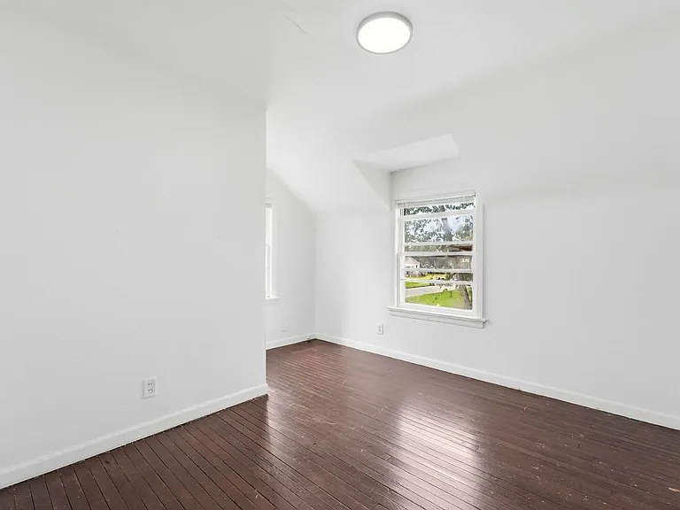 4029 Weisser Park Ave — Photo 22
