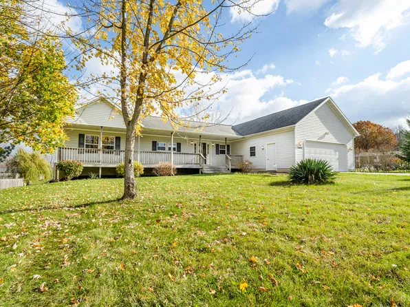 3957 Hennessey Rd, Watervliet, MI 49098