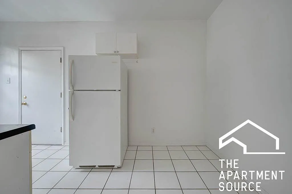 3040 West Wellington Avenue #1 — Photo 3