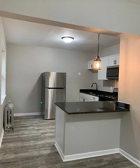 1923 Clark St #6 — Photo 7
