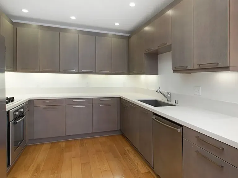 550 18th Street (1211rc) — Photo 5