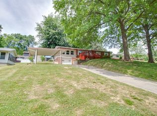 839 E Rosedale Dr, East Alton, IL 62024