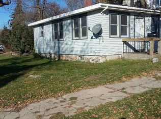 607 W 1st St, Webster, SD 57274