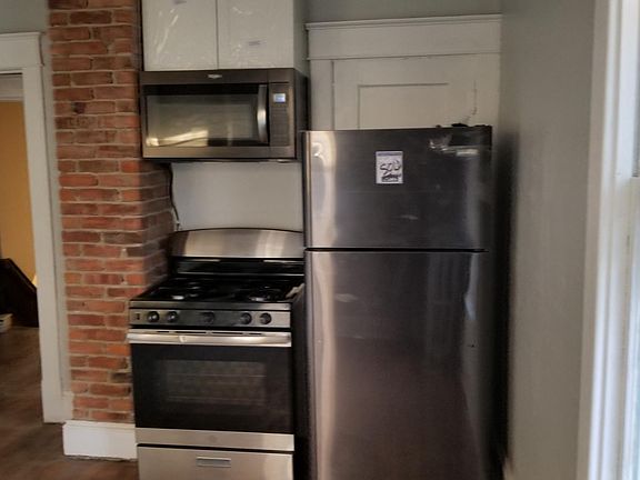 2nd image of 364 Quail St