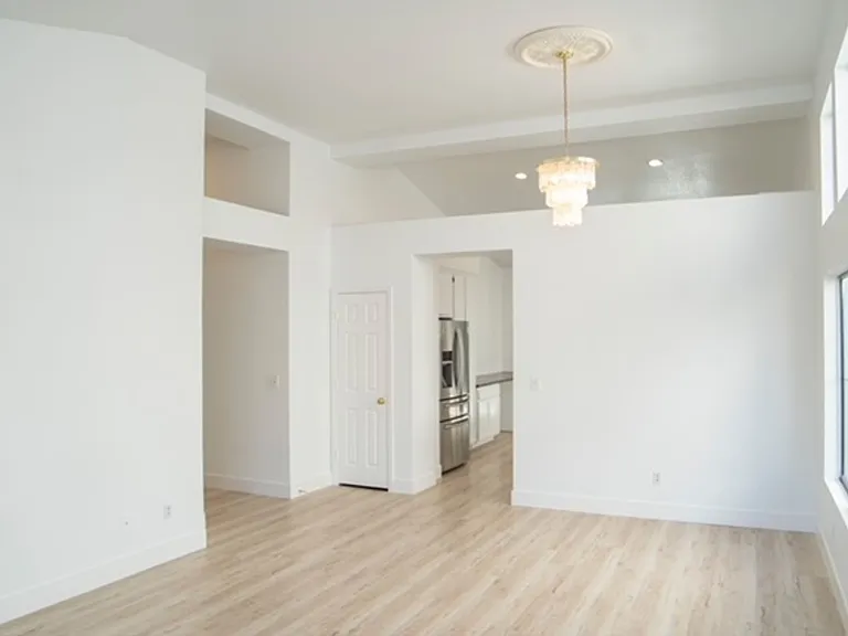 1417 Country Hollow Dr — Photo 22