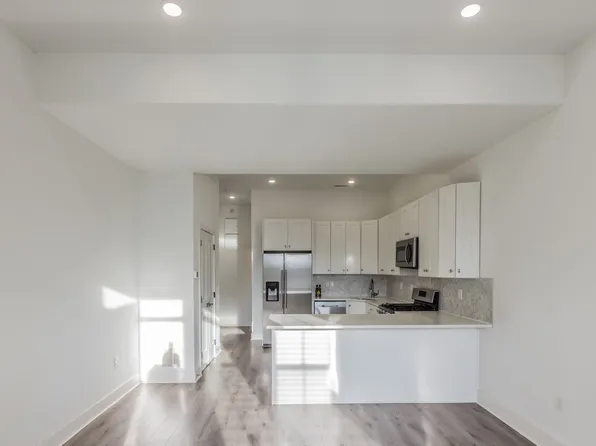 0225 Whitford-Carriage, 225 N Whitford Rd #8197F8741, Exton, PA 19341