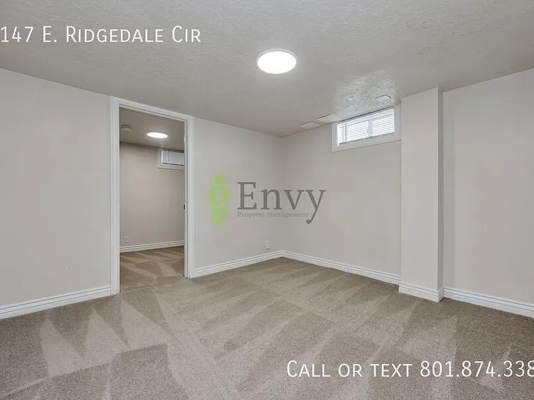 1147 E Ridgedale Cir — Photo 11