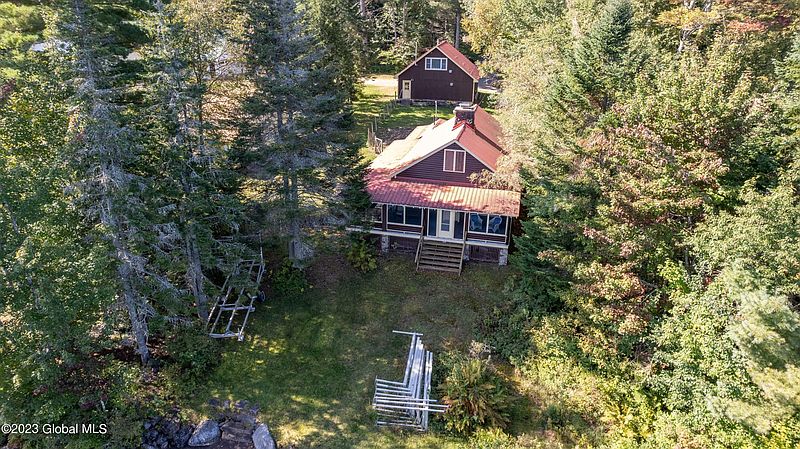 5th image of 125 Brown Point Road