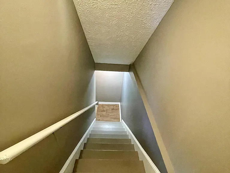 142 Old Tavern Cir #1 — Photo 25
