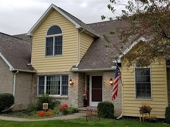 3rd image of 805 Eastwood Dr