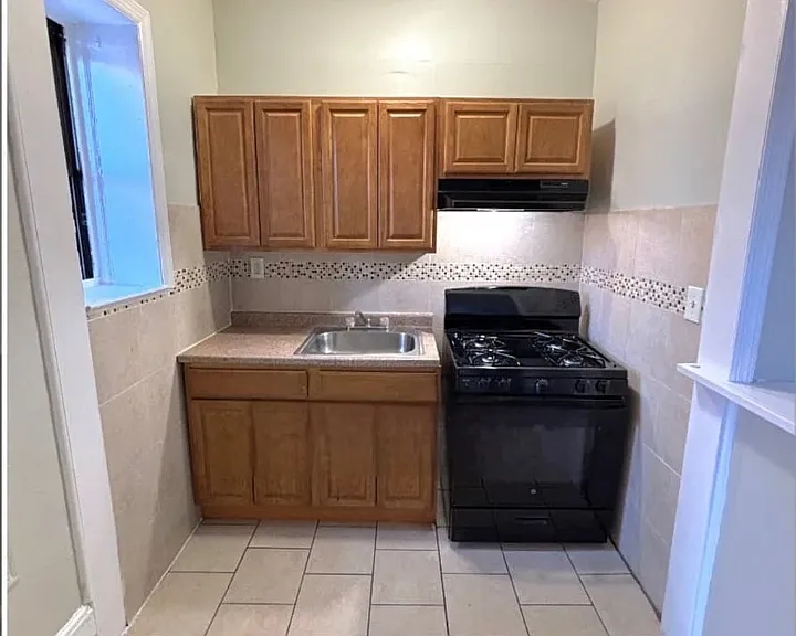 222 Roseville Ave #403 — Photo 1
