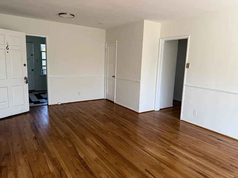 408 N Doheny Dr — Photo 12