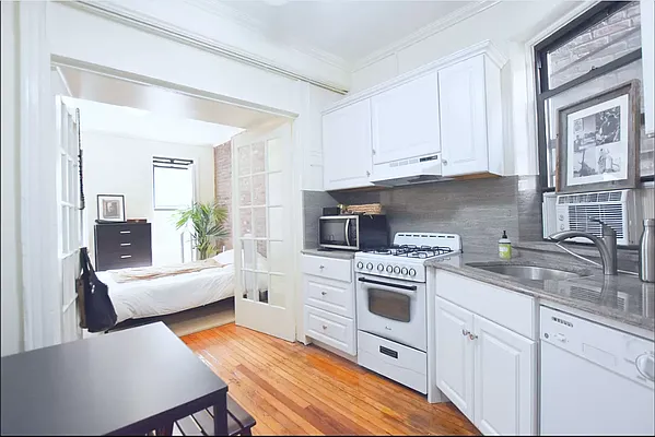 Rented by Compass | media 6