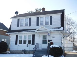 1723 28th St, Two Rivers, WI 54241