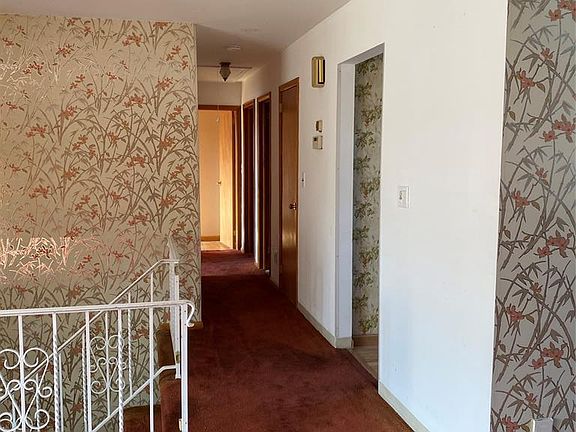 5th image of 95 Atkins Ter