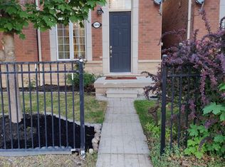 3373 Eglinton Ave W, Mississauga, ON L5M 7W8