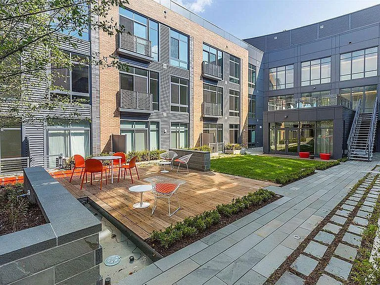 525 Water St SW #424 — Photo 16
