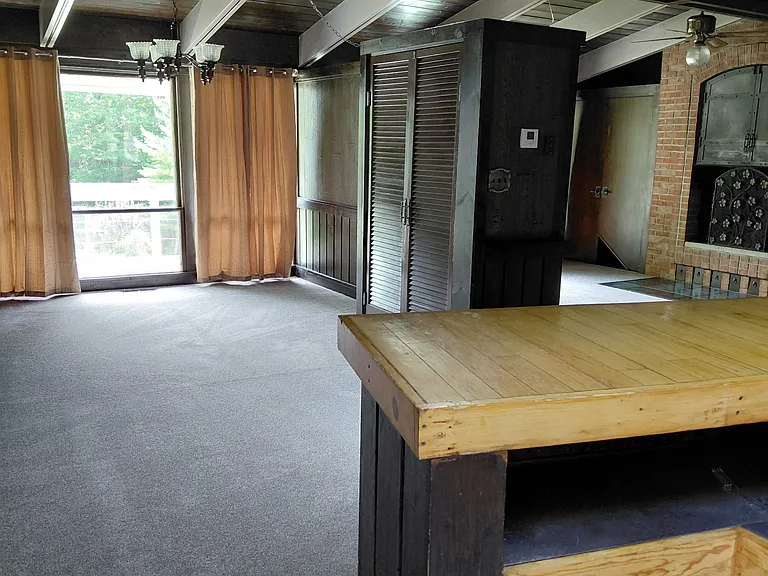 215 W Gore Rd #A — Photo 8