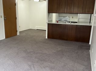 695 Capital Ave NE #24B, Battle Creek, MI 49017