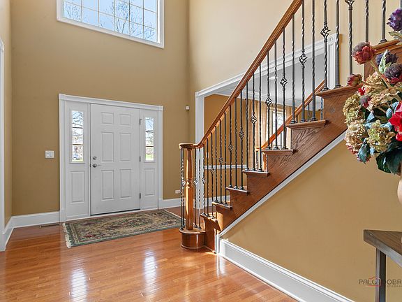 4th image of 6 Turnbury Ct