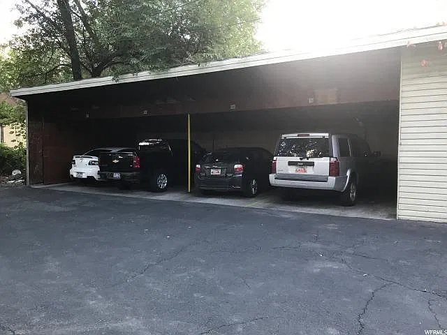 2 bed, 980 sqft, $1,700 — Photo 4