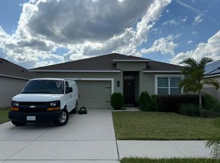 2352 White Poppy Dr, Kissimmee, FL 34747