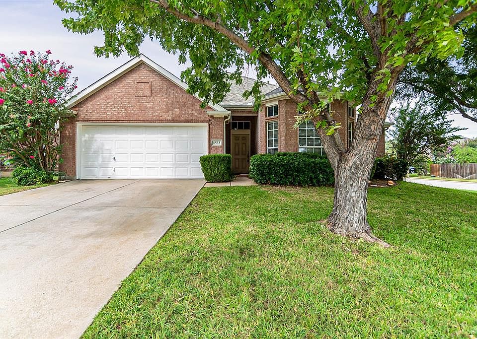 1st image of 6533 Pine Hills Ln