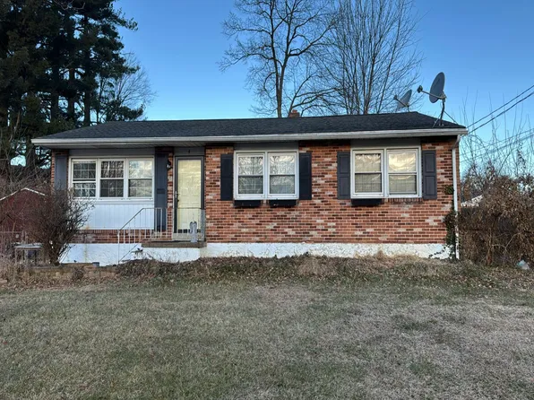 4 Bryant Ct, Newark, DE 19713