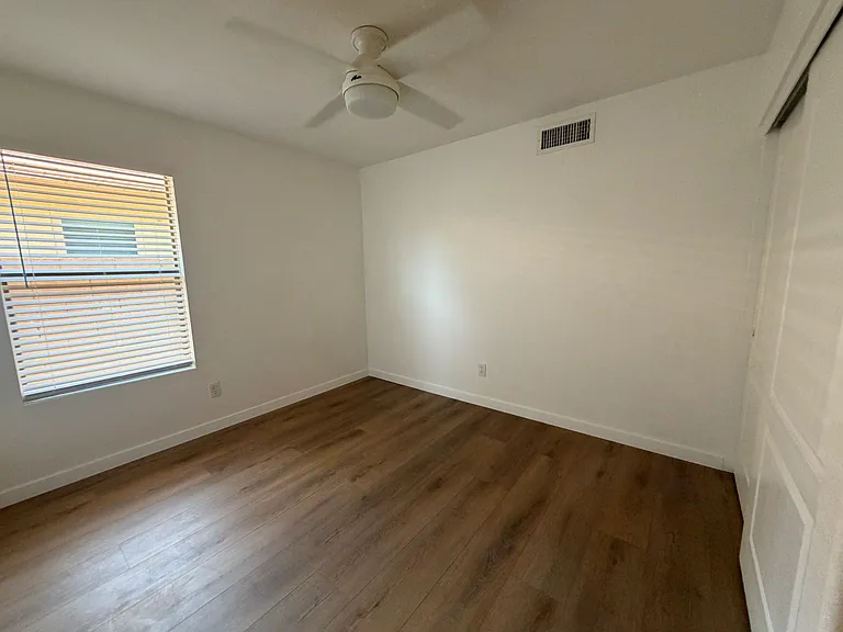 2233 E Rawhide St — Photo 8