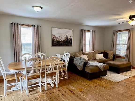 5th image of 146 Hollow Rd