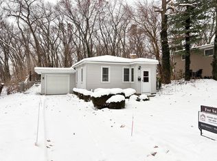 942 Oakcrest St SW, Wyoming, MI 49509