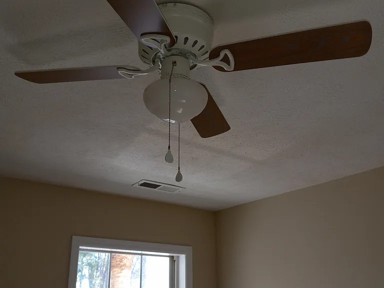 589 Blue River Ct #4F — Photo 16