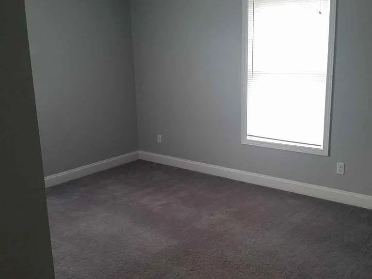425 Bridge St #7 — Photo 3