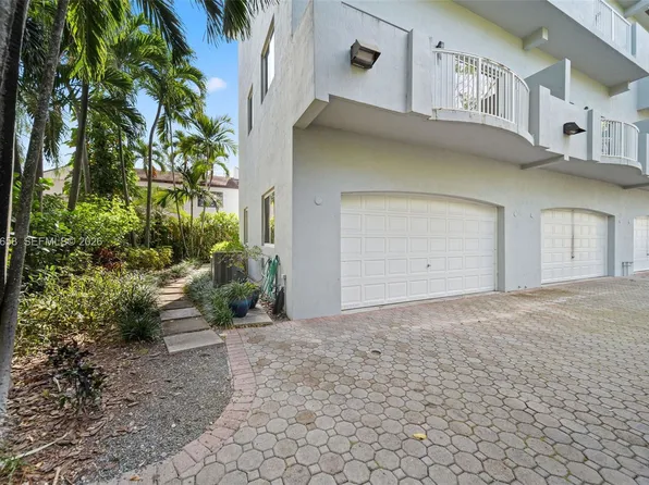 2951 Virginia St, Coconut Grove, FL 33133