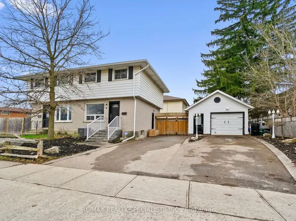 4 Gail St, Cambridge, ON N1R 4M2