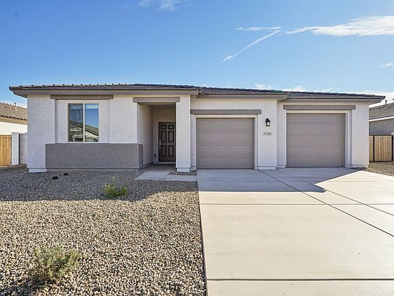 Madera - Ruby Interior Image 3