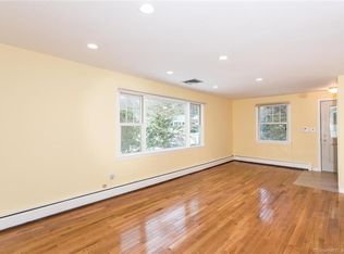 42 Wescott St, Riverside, CT 06878