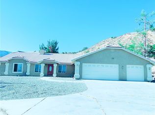 8368 Lebec Rd, Phelan, CA 92371