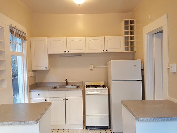 3rd image of 1805 Pine St APT 5