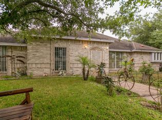 1004 Paradise Cir, Palmview, TX 78572
