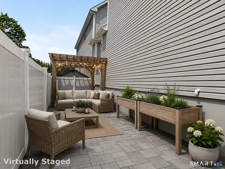 604 Newfield Ave #B — Photo 24