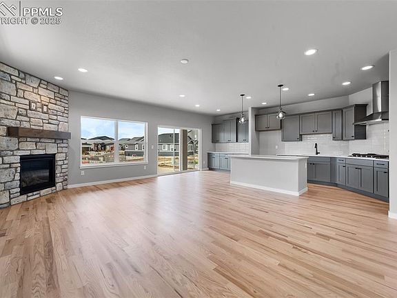 7th image of this home