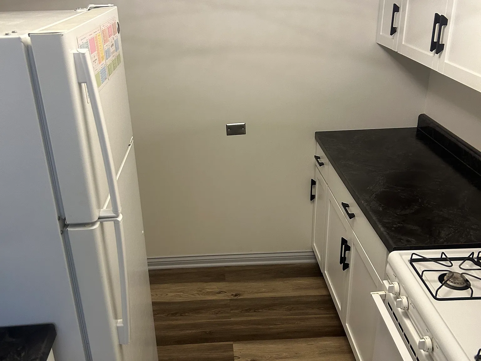2541 W Logan Blvd — Photo 4
