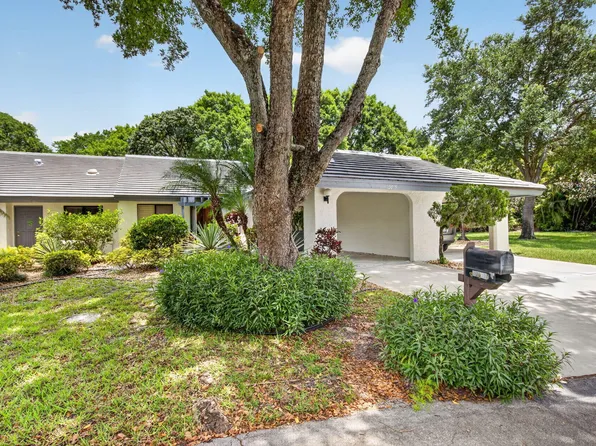 10015 Hickorywood Place, Boynton Beach, FL 33437