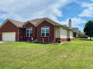 124 Combs Ln, Wilmore, KY