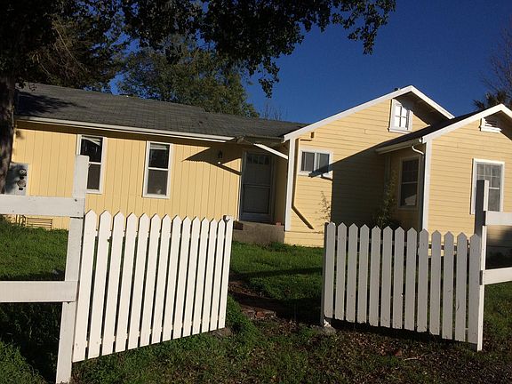 2nd image of 408 Cleveland Ln #A