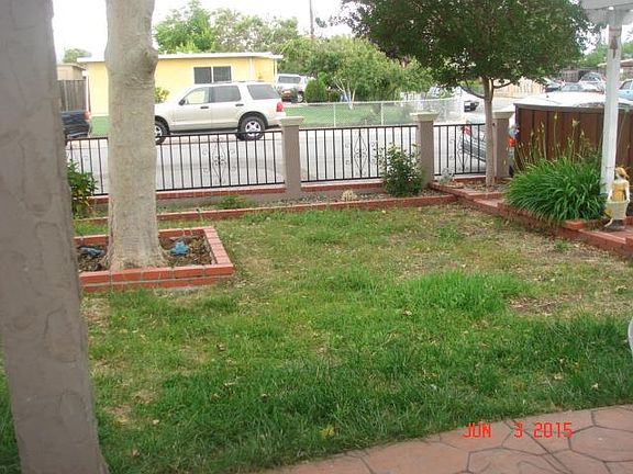 3rd image of 14435 Jerilyn Dr