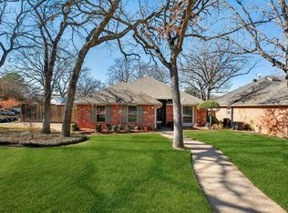 6030 Paradise Dr, Arlington, TX 76001